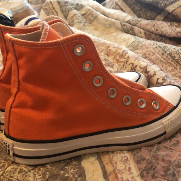 “Golden Poppy” Converse WMS sz 5 MNS sz 3 - Picture 12 of 15